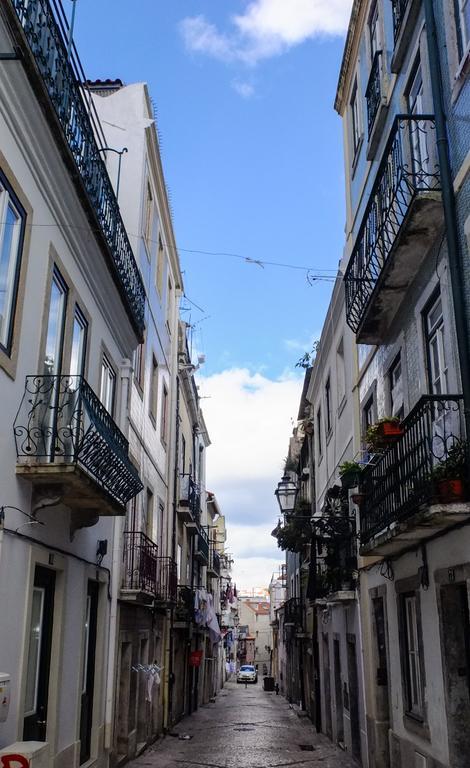 Traditional Lisbon Madragoa Studio Exterior photo